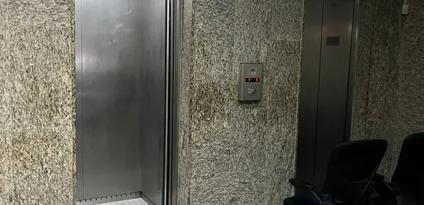 Prédio Comercial com 8 Quartos à venda, 416m² no Politeama, Salvador