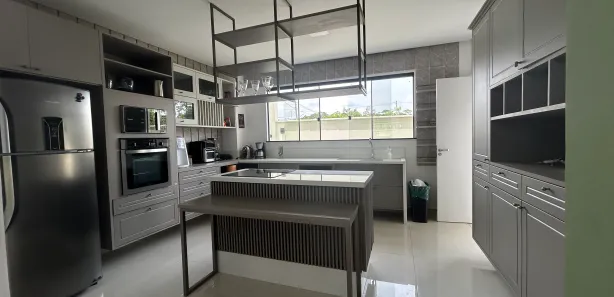 Casa de Condomínio com 3 Quartos para venda ou aluguel, 200m² no Ponta Negra, Manaus