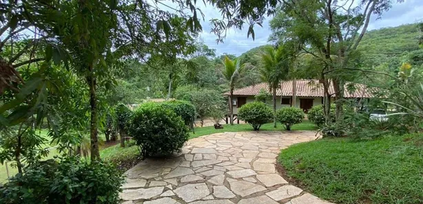 Fazenda/Sítio com 4 Quartos à venda, 1200m² no , Goianápolis