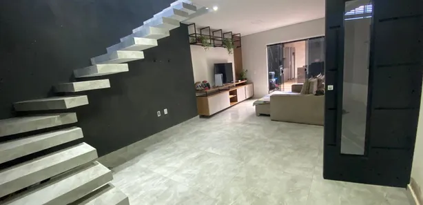 Sobrado com 2 Quartos à venda, 250m² no Del Lago II, Brasília