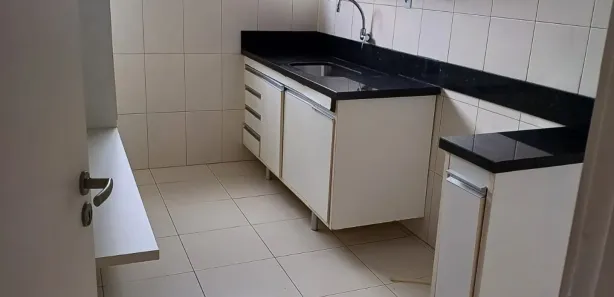 Apartamento com 3 Quartos para alugar, 118m² no Jardim Apipema, Salvador