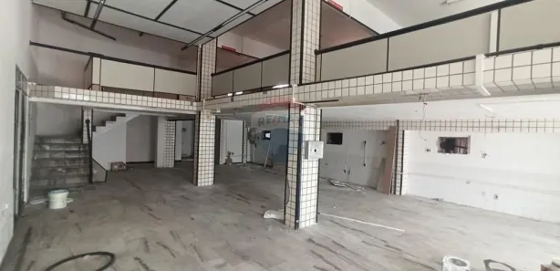 Ponto Comercial para alugar, 249m² no Itapuã, Salvador