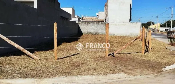 Lote/Terreno à venda, 242m² no Vila Areao, Taubaté