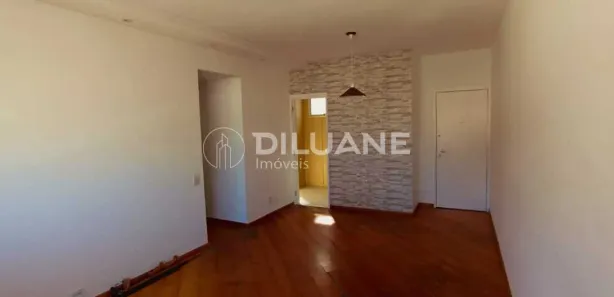 Apartamento com 2 Quartos à venda, 77m² no Leme, Rio de Janeiro