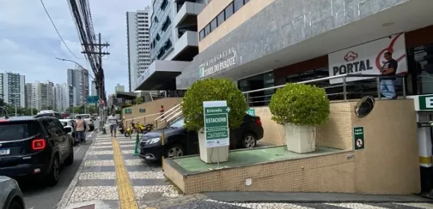 Sala Comercial para venda ou aluguel, 32m² no Pituba, Salvador