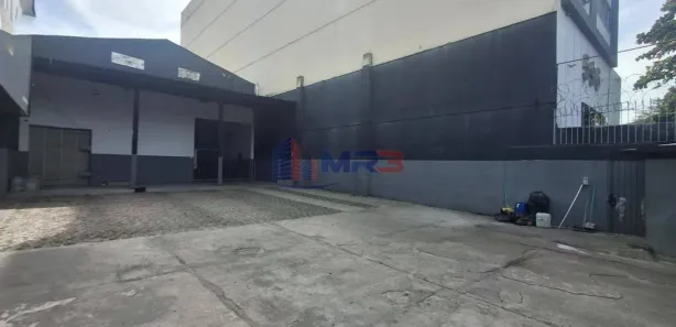 Ponto Comercial para alugar, 700m² no Tanque, Rio de Janeiro