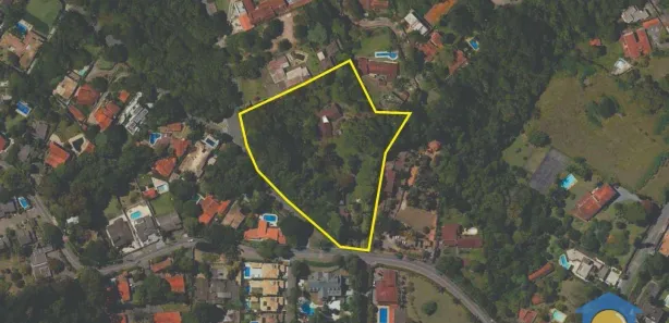 Fazenda/Sítio com 3 Quartos à venda, 435m² no Chácara dos Junqueiras, Carapicuíba