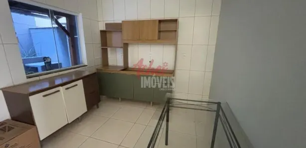 Sobrado com 2 Quartos para alugar, 62m² no Parque Guarani, Joinville