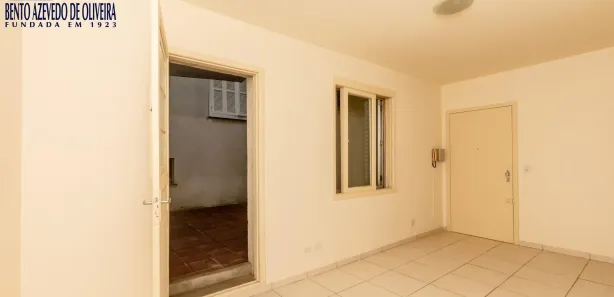Kitnet para alugar, 25m² no Azenha, Porto Alegre