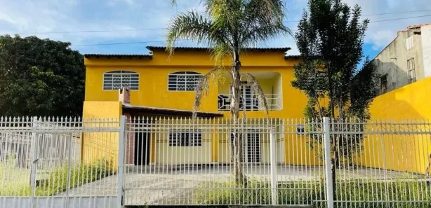 Sobrado com 3 Quartos à venda, 270m² no Samambaia Sul, Brasília