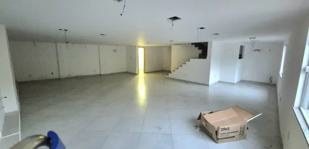 Galpão/Depósito/Armazém para alugar, 350m² no Anil, Rio de Janeiro