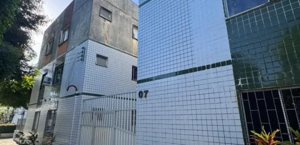 Apartamento com 3 Quartos para alugar, 90m² no Candelária, Natal