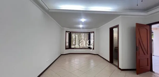 Casa de Condomínio com 3 Quartos para alugar, 164m² no Granja Olga III, Sorocaba