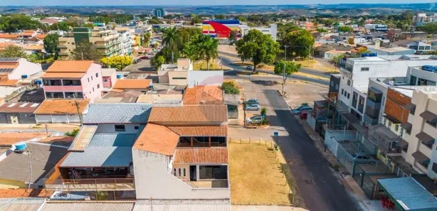 Casa com 5 Quartos à venda, 400m² no Setor Central, Brasília
