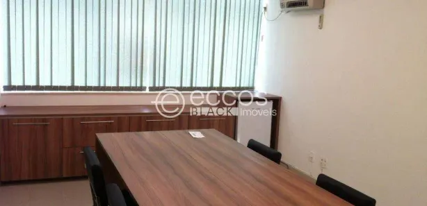 Sala Comercial à venda, 28m² no Santa Lúcia, Belo Horizonte