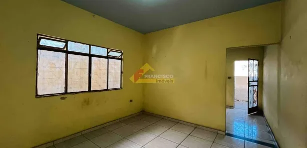 Casa com 3 Quartos para alugar, 90m² no Pacaembu, Divinópolis