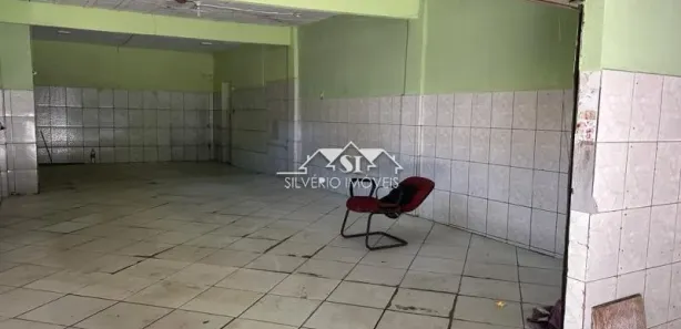 Ponto Comercial para alugar, 80m² no Samambaia, Petrópolis
