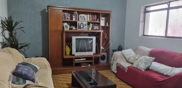 Sobrado com 5 Quartos à venda, 196m² no Vila Yamada, Araraquara