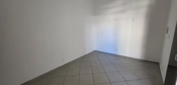 Ponto Comercial para alugar, 25m² no Santa Tereza, Belo Horizonte