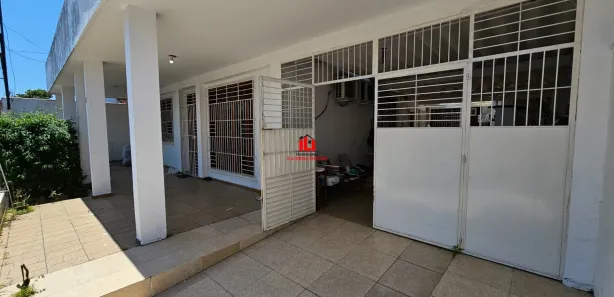 Casa com 4 Quartos à venda, 238m² no Alvorada, Manaus