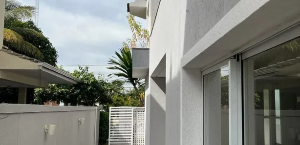 Casa de Condomínio com 5 Quartos para alugar, 320m² no Loteamento Portal do Sol II, Goiânia