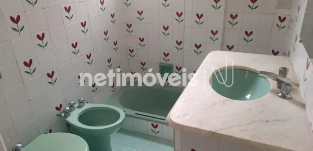 Casa com 2 Quartos para alugar, 100m² no Santo Antônio, Belo Horizonte