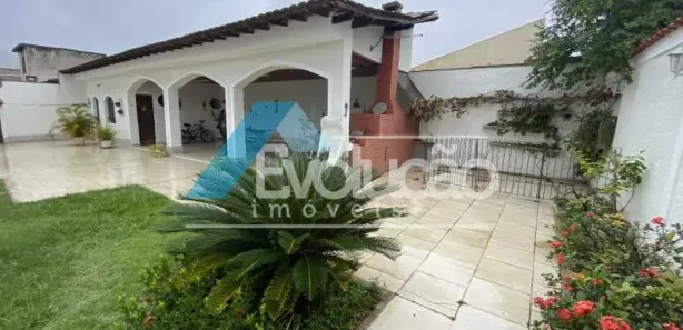 Casa com 3 Quartos para venda ou aluguel, 300m² no Campo Grande, Rio de Janeiro