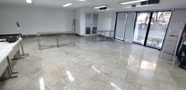 Ponto Comercial para alugar, 180m² no Copacabana, Rio de Janeiro