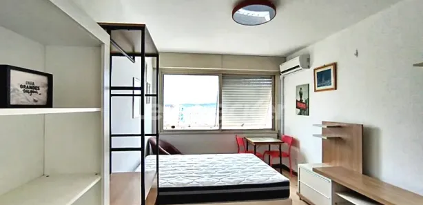 Kitnet com 1 Quarto para alugar, 25m² no Centro Histórico, Porto Alegre