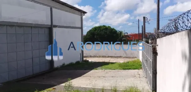 Galpão/Depósito/Armazém para venda ou aluguel, 1499m² no Dom Avelar, Salvador