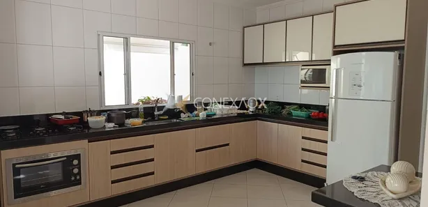 Sobrado com 4 Quartos à venda, 212m² no Jardim Novo Cambuí, Hortolândia
