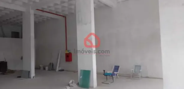 Ponto Comercial para venda ou aluguel, 150m² no Vila Valqueire, Rio de Janeiro