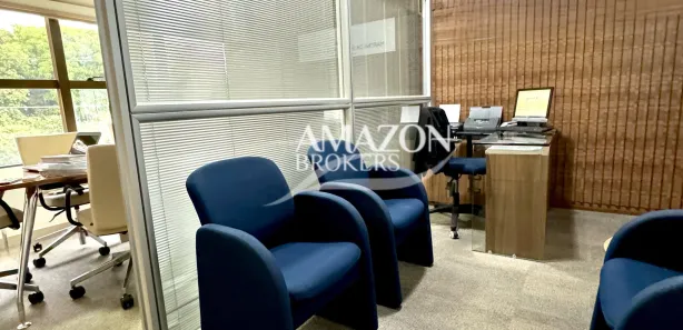 Sala Comercial à venda, 46m² no Adrianópolis, Manaus