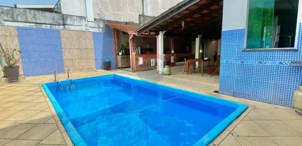 Casa com 4 Quartos à venda, 246m² no Adrianópolis, Manaus