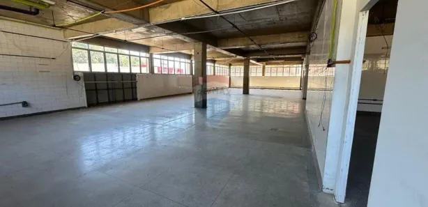 Galpão/Depósito/Armazém para alugar, 3200m² no Quissama, Petrópolis