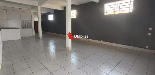 Ponto Comercial para alugar, 122m² no Santa Tereza, Belo Horizonte