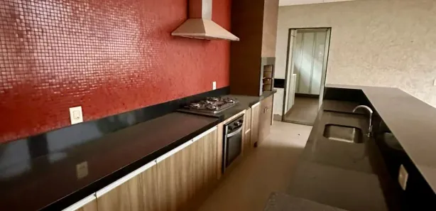Sobrado com 4 Quartos para alugar, 300m² no Jardins Milão, Goiânia