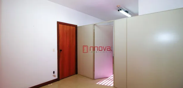Sala Comercial à venda, 40m² no Parque Bela Vista, Salvador