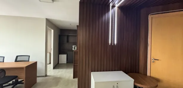 Sala Comercial com 4 Quartos para alugar, 60m² no Adrianópolis, Manaus