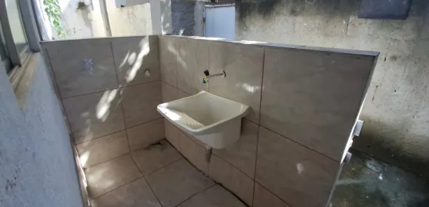 Kitnet para alugar, 40m² no Rocha Miranda, Rio de Janeiro