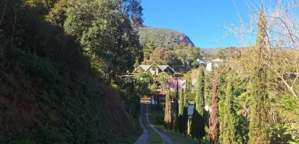 Casa de Condomínio com 4 Quartos para alugar, 240m² no Samambaia, Petrópolis