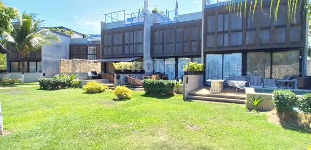 Casa de Condomínio com 3 Quartos à venda, 265m² no Camela, Ipojuca