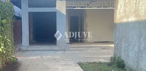 Ponto Comercial para venda ou aluguel, 692m² no Quissama, Petrópolis