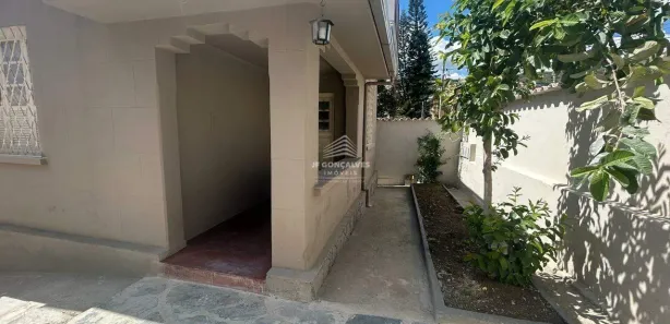 Casa com 4 Quartos para alugar, 150m² no Santa Efigênia, Belo Horizonte
