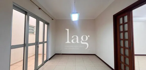 Casa de Condomínio com 3 Quartos para alugar, 164m² no Granja Olga III, Sorocaba