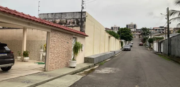 Casa com 3 Quartos à venda, 200m² no Adrianópolis, Manaus