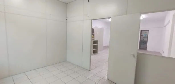Sala Comercial para alugar, 110m² no Centro, Santos