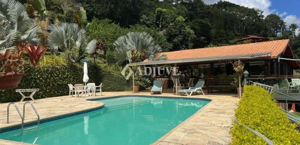 Casa de Condomínio com 4 Quartos para alugar, 306m² no Itaipava, Petrópolis