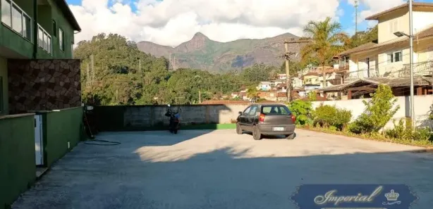 Casa com 3 Quartos para alugar, 150m² no Carangola, Petrópolis