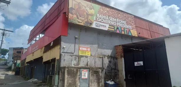 Prédio Comercial para venda ou aluguel, 900m² no Águas Claras, Salvador